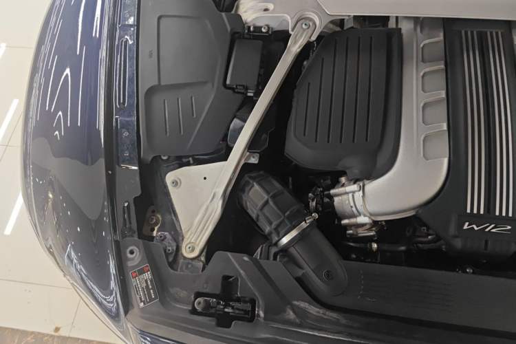Used Bentley Flying Spur 2020 6.0T W12 Standard Edition Engine Bay Right