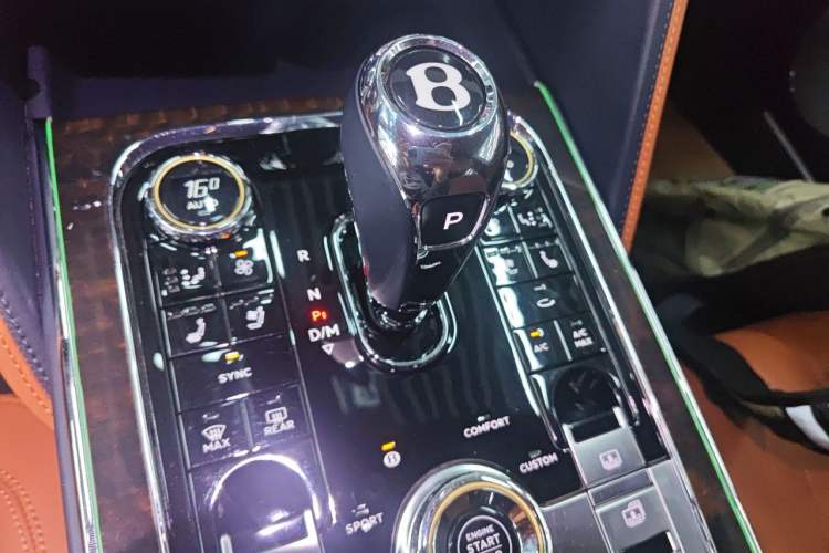 Used Bentley Flying Spur 2020 6.0T W12 Standard Edition Gear Lever