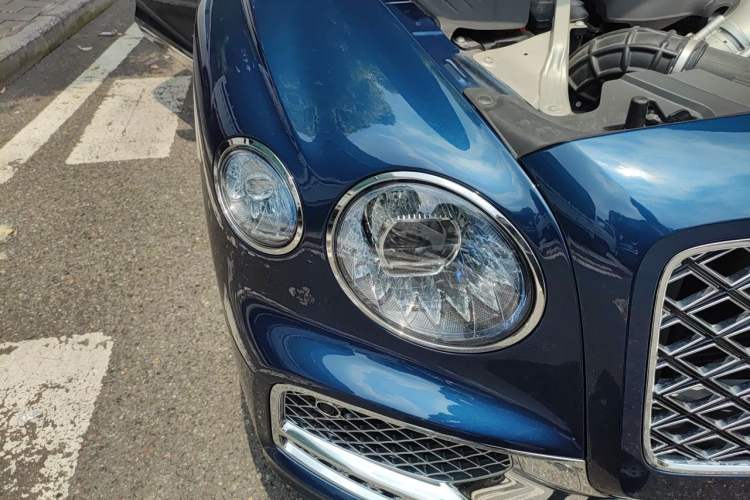 Used Bentley Flying Spur 2020 6.0T W12 Standard Edition Right Front Headlight