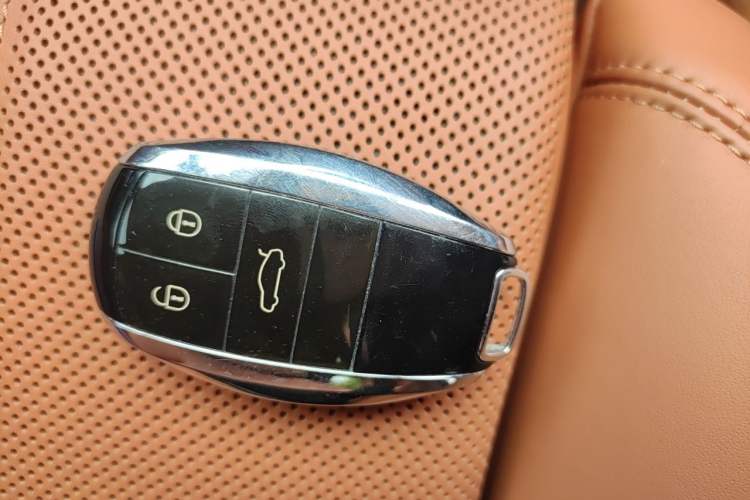 Used Bentley Flying Spur 2020 6.0T W12 Standard Edition Vehicle Key