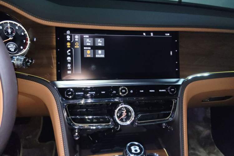 Used Bentley Flying Spur 2021 4.0T V8 Standard Edition Audio And AC Panel