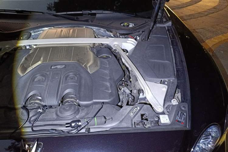 Used Bentley Flying Spur 2021 4.0T V8 Standard Edition Engine Bay Left
