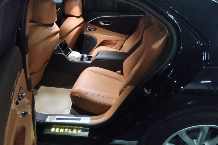 Used Bentley Flying Spur 2021 4.0T V8 Standard Edition Left Rear Seat