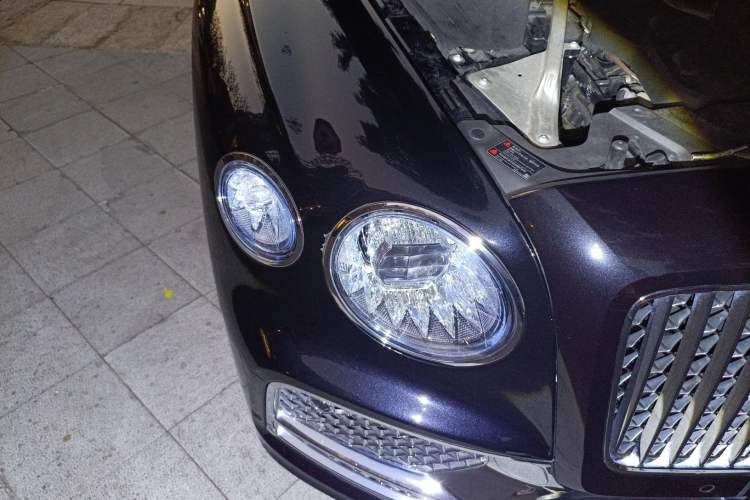 Used Bentley Flying Spur 2021 4.0T V8 Standard Edition Right Front Headlight