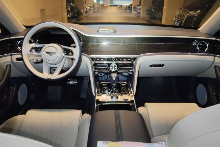 Used Bentley Flying Spur 2021 4.0T V8 Standard Edition Center Console
