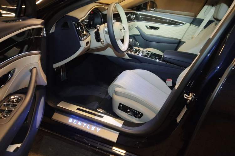 Used Bentley Flying Spur 2021 4.0T V8 Standard Edition Driver Seat