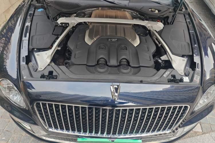 Used Bentley Flying Spur 2021 4.0T V8 Standard Edition Engine Bay