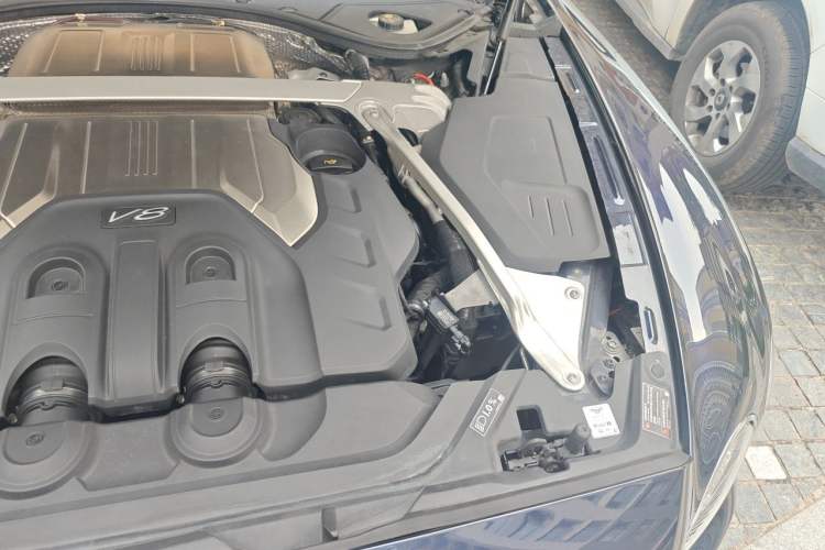 Used Bentley Flying Spur 2021 4.0T V8 Standard Edition Engine Bay Left