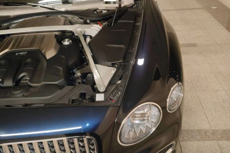 Used Bentley Flying Spur 2021 4.0T V8 Standard Edition Engine Bay Left