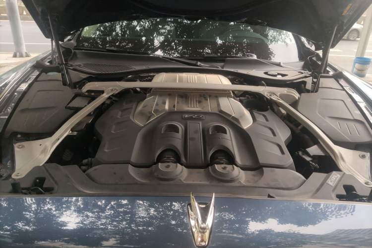 Used Bentley Flying Spur 2021 4.0T V8 Standard Edition Engine Bay