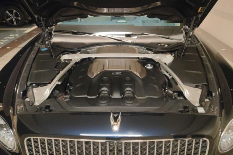 Used Bentley Flying Spur 2021 4.0T V8 Standard Edition Engine Bay