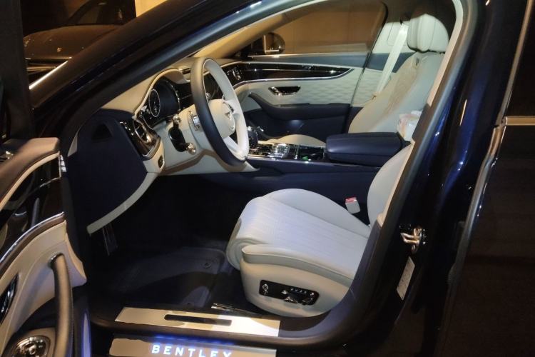 Used Bentley Flying Spur 2021 4.0T V8 Standard Edition Left Front Seat