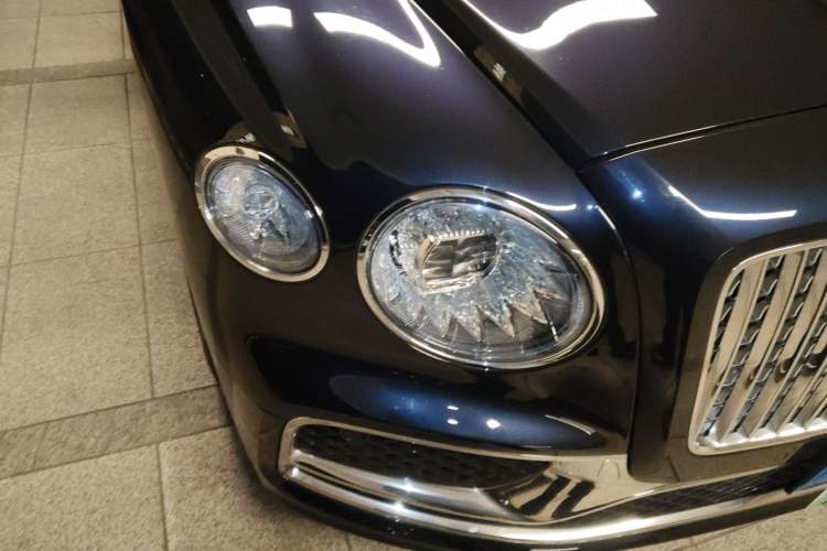 Used Bentley Flying Spur 2021 4.0T V8 Standard Edition Right Front Headlight