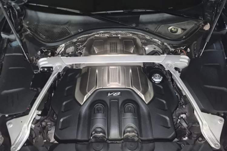 Used Bentley Flying Spur 2022 4.0T V8 Standard Edition Engine Bay