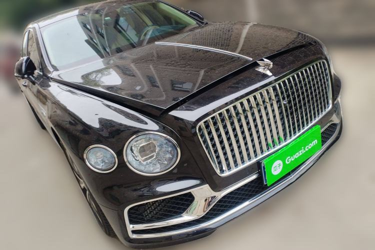 Used Bentley Flying Spur 2022 4.0T V8 Mulliner Front Right 45 Deg