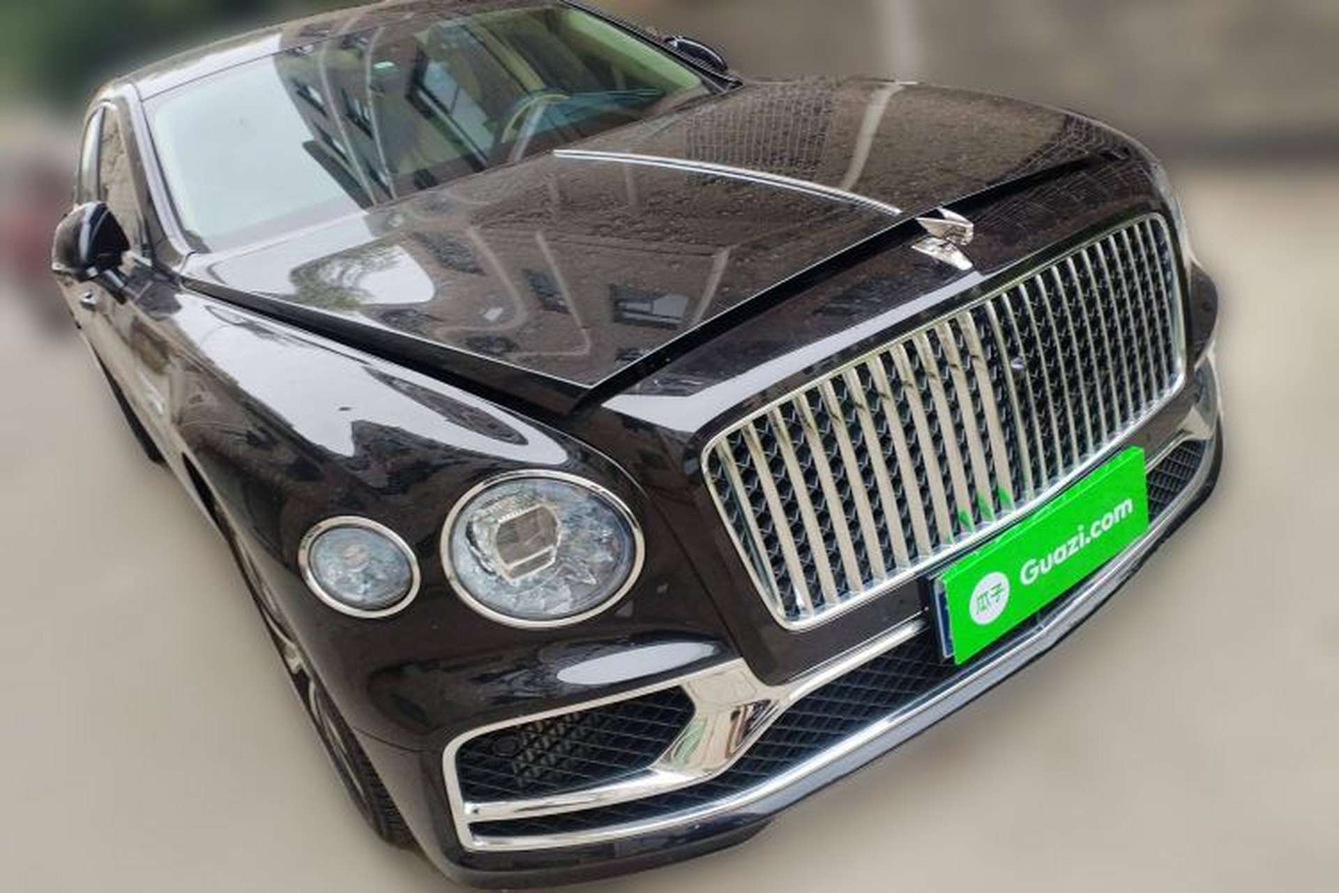 Used Bentley Flying Spur 2022 4.0T V8 Mulliner Front Right 45 Deg