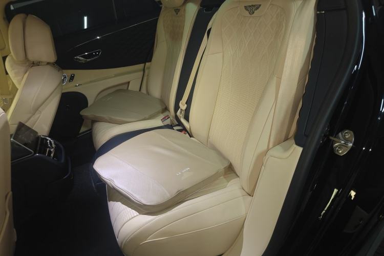 Used Bentley Flying Spur 2022 4.0T V8 Standard Edition Left Rear Seat