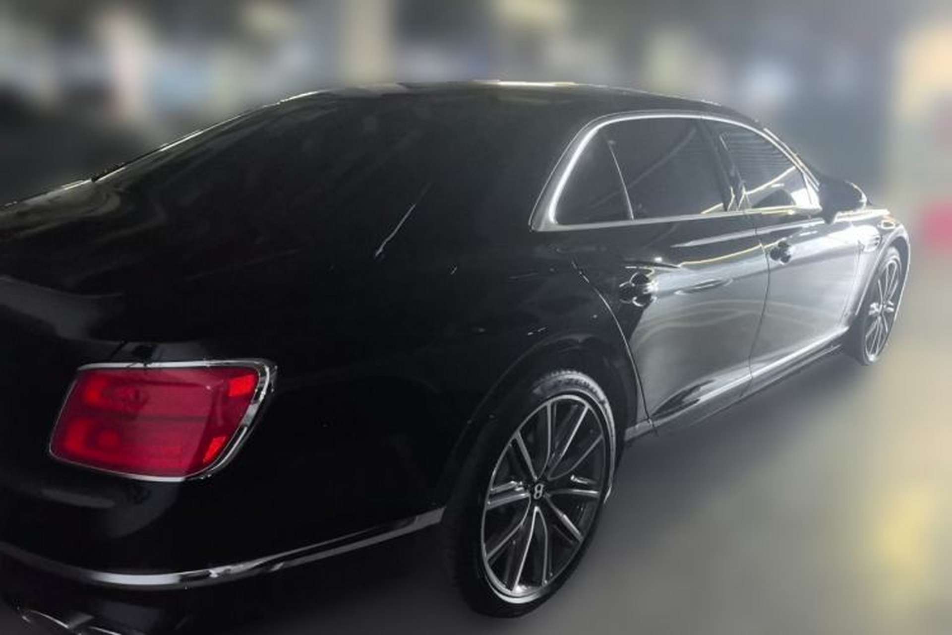 Used Bentley Flying Spur 2022 4.0T V8 Standard Edition Rear Right 45 Deg