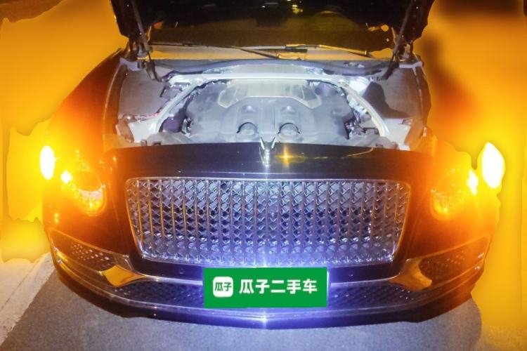 Used Bentley Flying Spur 2023 4.0T V8 S Engine Bay