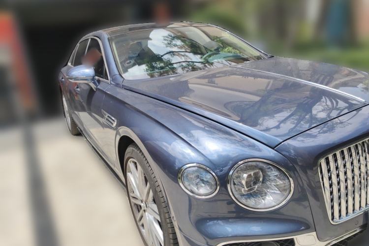 Used Bentley Flying Spur 2023 4.0T V8 S Front Right 45 Deg