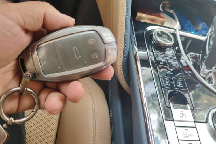 Used Bentley Flying Spur 2023 4.0T V8 S Vehicle Key