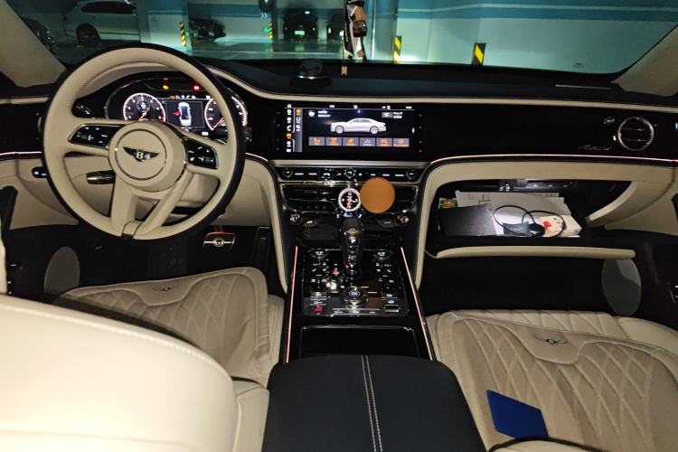 Used Bentley Flying Spur 2024 4.0T V8 Yado Edition Center Console