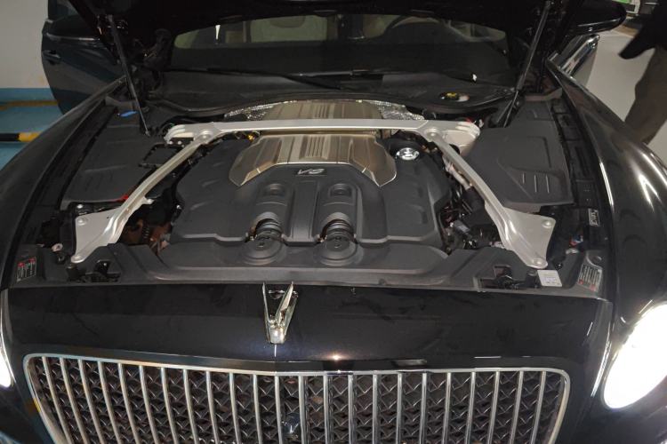 Used Bentley Flying Spur 2024 4.0T V8 Yado Edition Engine Bay
