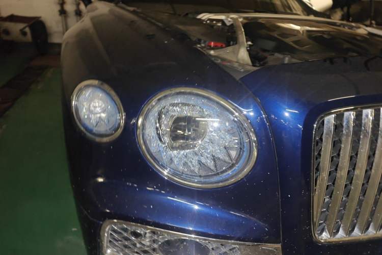 Used Bentley Flying Spur 2024 4.0T V8 Yado Edition Right Front Headlight