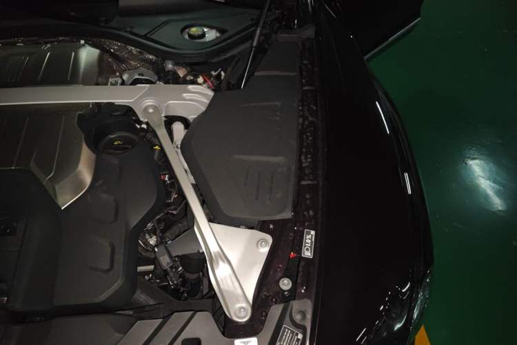 Used Bentley Flying Spur  Engine Bay Left