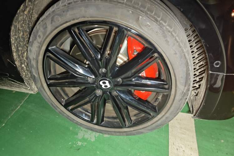 Used Bentley Flying Spur Plug-in Hybrid 2022 2.9T V6 Hybrid Right Front Wheel Hub