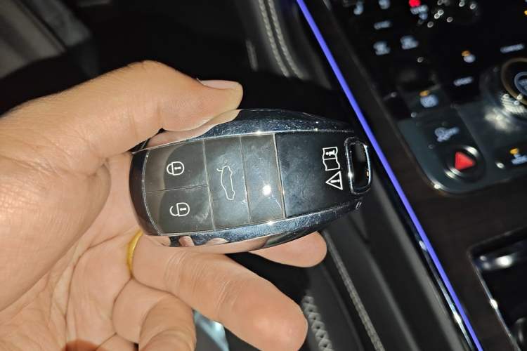Used Bentley Flying Spur Plug-in Hybrid 2022 2.9T V6 Hybrid Vehicle Key