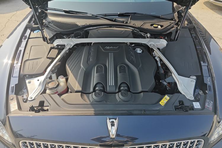 Used Bentley Flying Spur Plug-in Hybrid 2022 2.9T V6 Hybrid Engine Bay