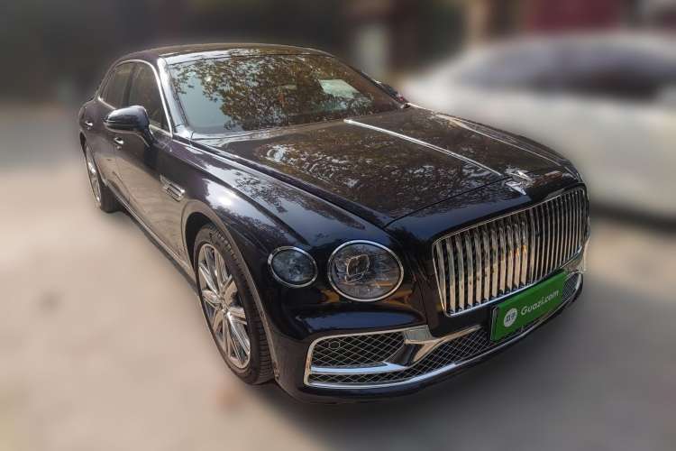 Used Bentley Flying Spur Plug-in Hybrid 2022 2.9T V6 Hybrid Front Right 45 Deg