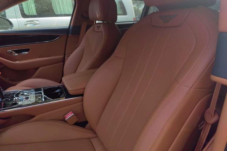 Used Bentley Flying Spur Plug-in Hybrid 2022 2.9T V6 Hybrid Left Front Seat
