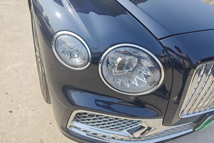 Used Bentley Flying Spur Plug-in Hybrid 2022 2.9T V6 Hybrid Right Front Headlight