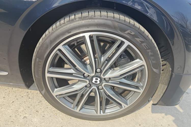 Used Bentley Flying Spur Plug-in Hybrid 2022 2.9T V6 Hybrid Right Front Wheel Hub