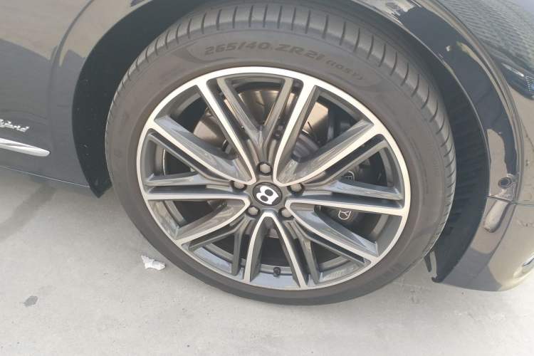 Used Bentley Flying Spur Plug-in Hybrid 2022 2.9T V6 Hybrid Right Front Wheel Hub