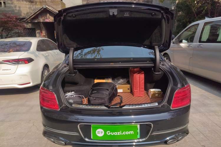 Used Bentley Flying Spur Plug-in Hybrid 2022 2.9T V6 Hybrid Trunk