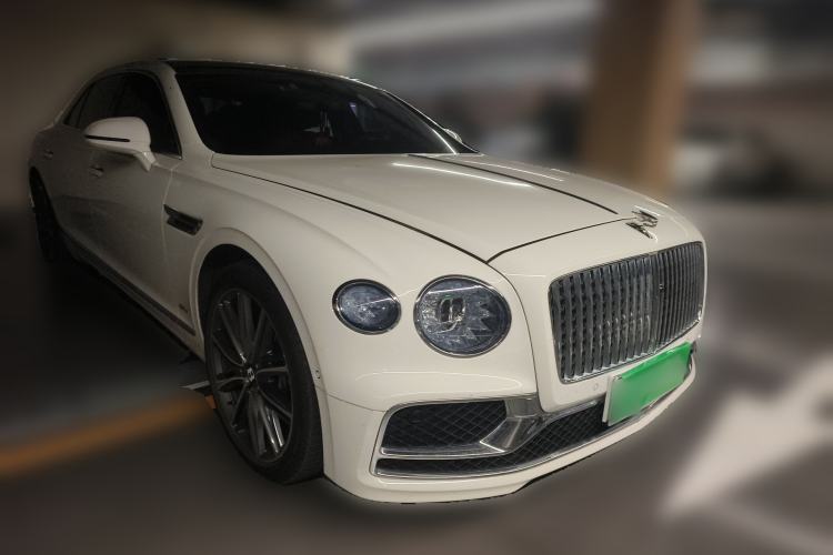 Used Bentley Flying Spur Plug-in Hybrid 2022 2.9T V6 Hybrid Front Right 45 Deg