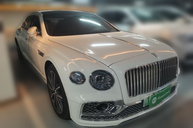 Used Bentley Flying Spur Plug-in Hybrid 2022 2.9T V6 Hybrid Front Right 45 Deg