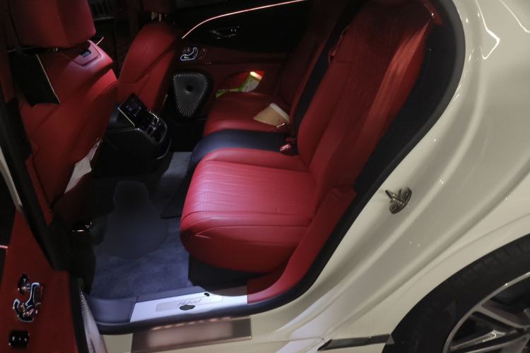 Used Bentley Flying Spur Plug-in Hybrid 2022 2.9T V6 Hybrid Left Rear Seat