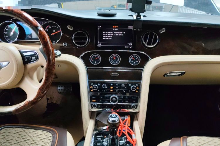 Used Bentley Mulsanne 2011 6.8T Luxury Edition Audio And AC Panel