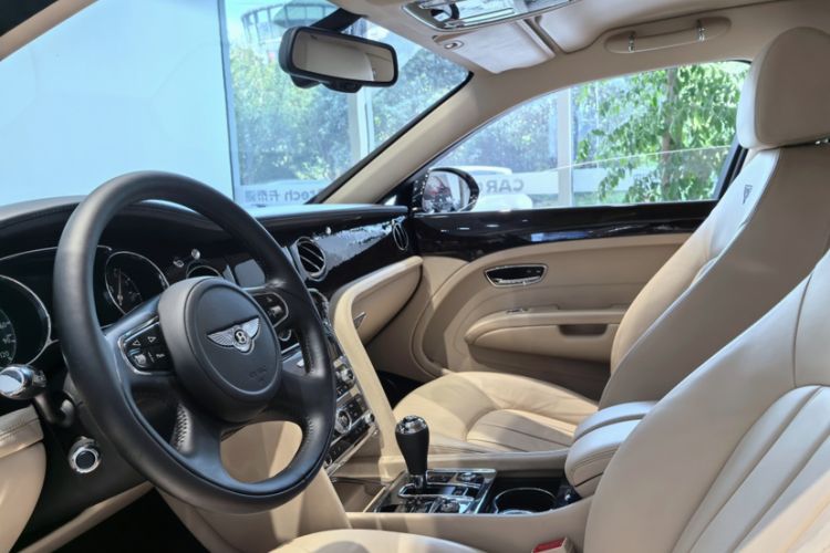 Used Bentley Mulsanne 2011 6.8T Luxury Edition Interior 8