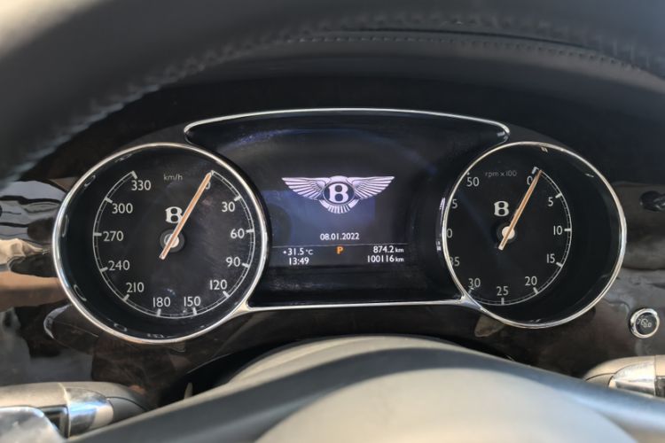 Used Bentley Mulsanne 2011 6.8T Luxury Edition Odometer Close Up