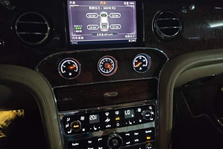 Used Bentley Mulsanne 2011 6.8T Deluxe Edition Audio And AC Panel