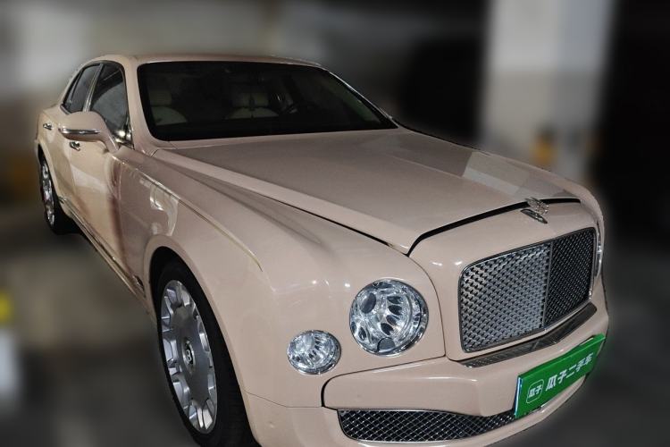 Used Bentley Mulsanne 2011 6.8T Deluxe Edition Front Right 45 Deg