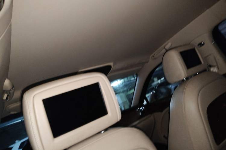 Used Bentley Mulsanne 2011 6.8T Deluxe Edition Headliner