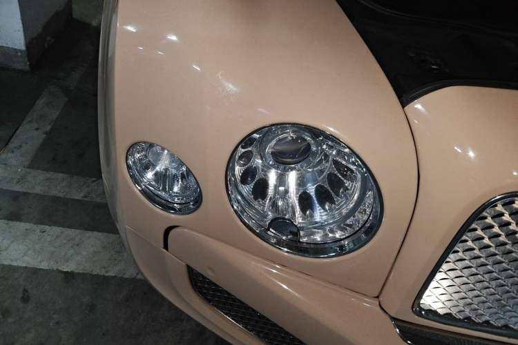Used Bentley Mulsanne 2011 6.8T Deluxe Edition Right Front Headlight