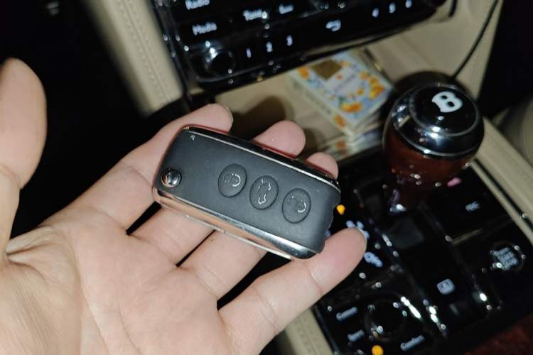 Used Bentley Mulsanne 2011 6.8T Deluxe Edition Vehicle Key