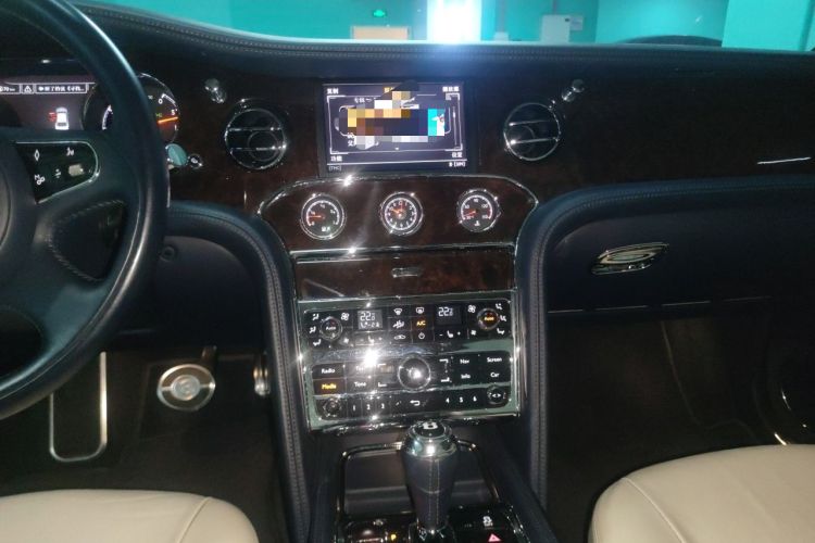 Used Bentley Mulsanne 2011 6.8T Luxury Edition Audio And AC Panel